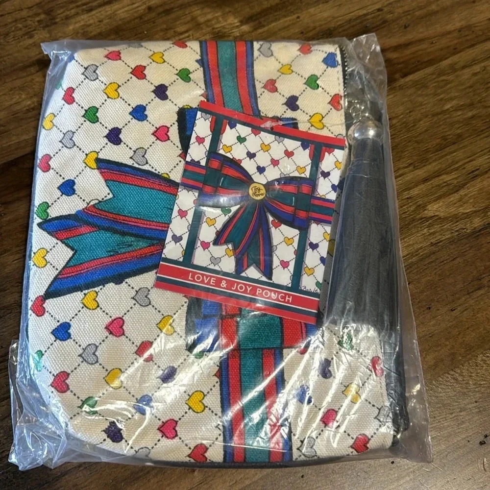 NWT Brighton x Tom Clancey Designer Holiday LOVE & JOY Canvas Crossbody - Picture 4 of 9